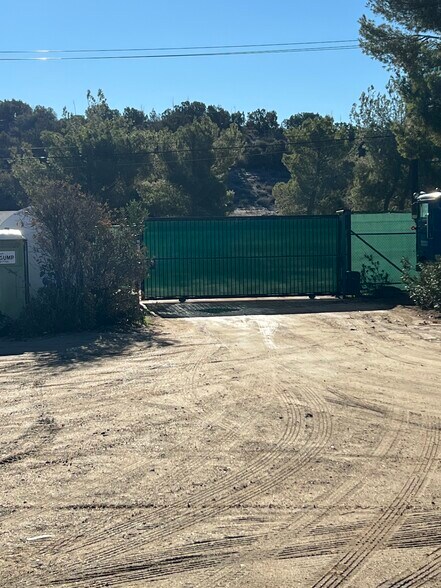 12059 Davenport Rd, Agua Dulce, CA à louer - Autre – Image 3 sur 3