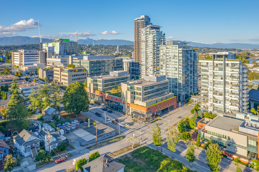223 Nelson's Cres, New Westminster, BC à vendre - Aérien – Image 2 sur 10