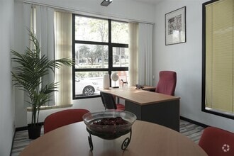 Calle de López de Aranda, 35, Madrid, Madrid à louer Photo intérieure– Image 1 sur 11