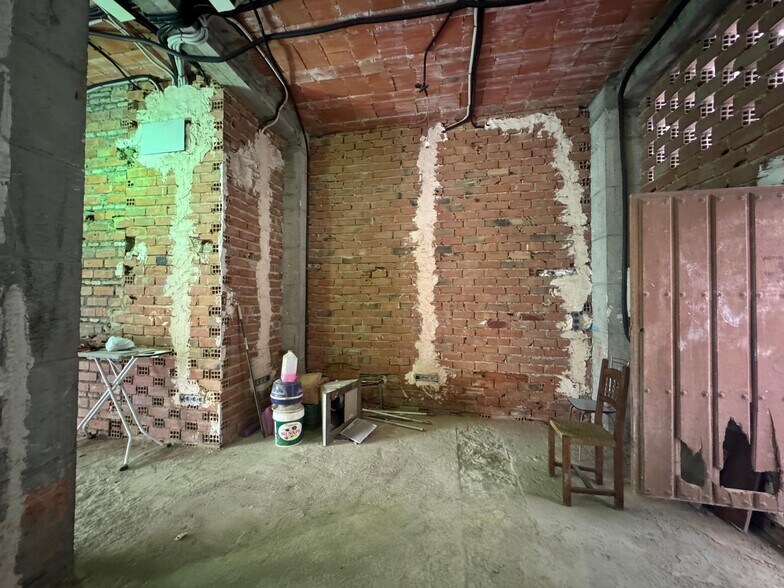 Local commercial dans Vélez-Málaga à vendre - Photo de l’immeuble – Image 3 sur 23