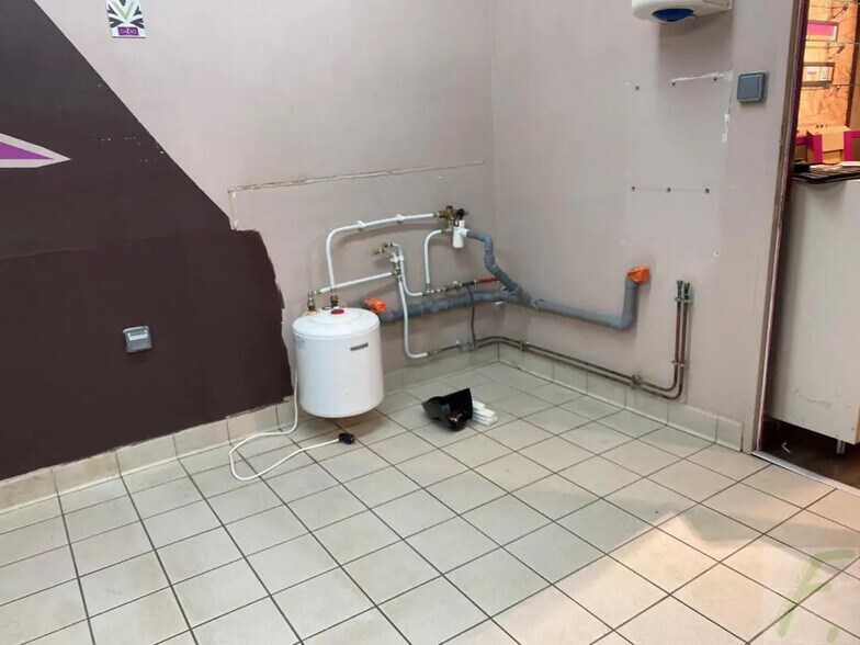 Local commercial dans Aix-les-Bains à louer - Photo intérieure – Image 3 sur 7