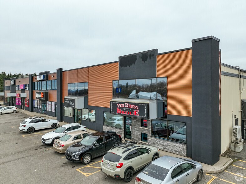 371-387 Boul Armand-Paris, Québec, QC à vendre - Photo de l’immeuble – Image 3 sur 3