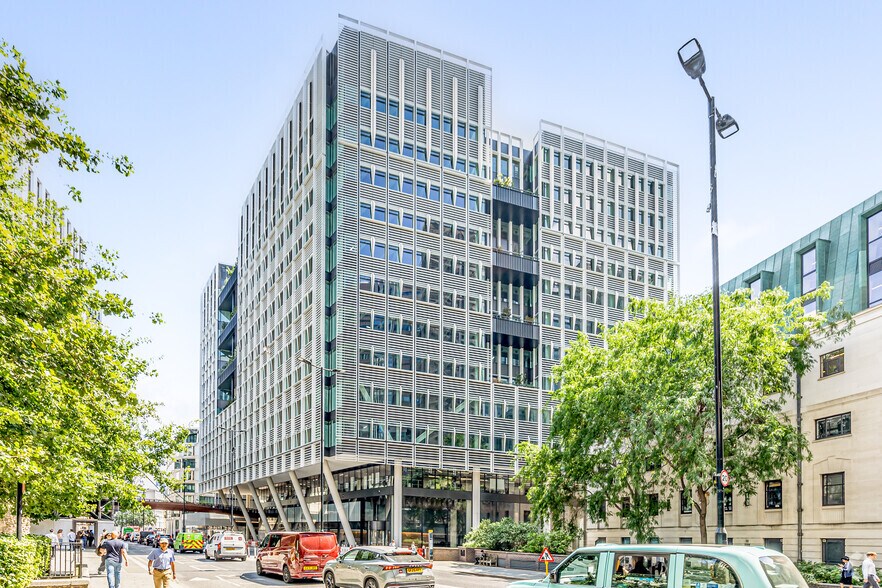 2 Aldermanbury Sq, Londres à louer - Photo de l’immeuble – Image 3 sur 3