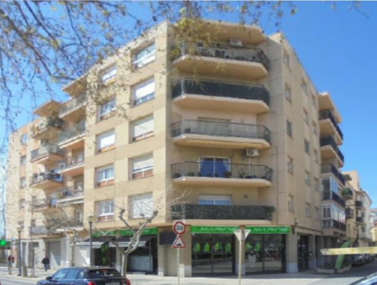 Immeuble residentiel dans Cambrils, Tarragona à vendre - Photo principale – Image 1 sur 1