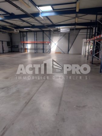 Plus de détails pour Industriel/Logistique à vendre