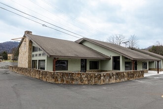 110 High Country Sq, Banner Elk, NC à louer Photo intérieure– Image 2 sur 13