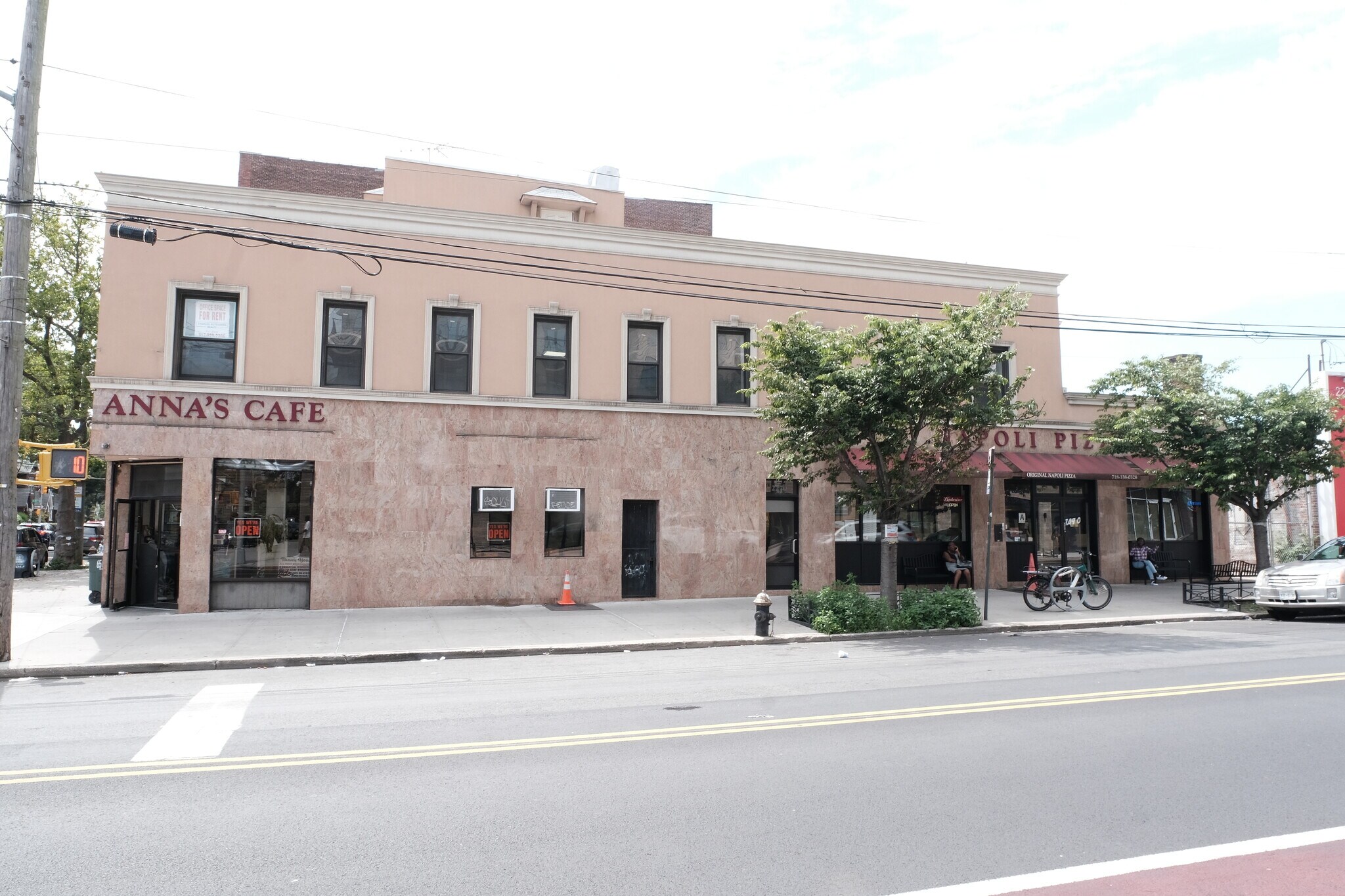 2270 Nostrand Ave, Brooklyn, NY à louer Photo de l’immeuble– Image 1 sur 8