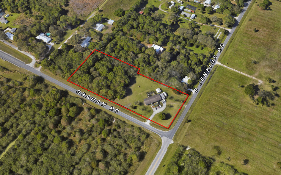 5700 Graham Rd, Fort Pierce, FL à vendre - Photo de l’immeuble – Image 2 sur 3