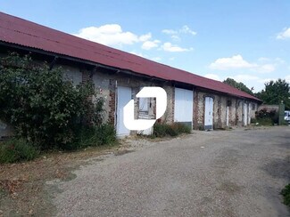 Plus de détails pour Local d'activités à louer