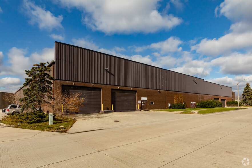520 Thomas Dr, Bensenville, IL à louer - Photo de l’immeuble – Image 3 sur 6