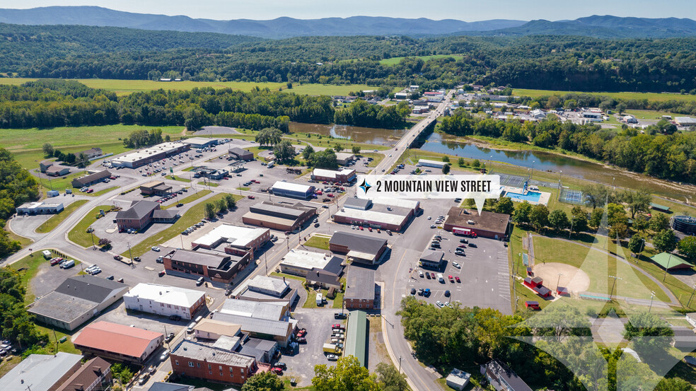 2 Mountain View St, Petersburg, WV à vendre - Photo de l’immeuble – Image 2 sur 10