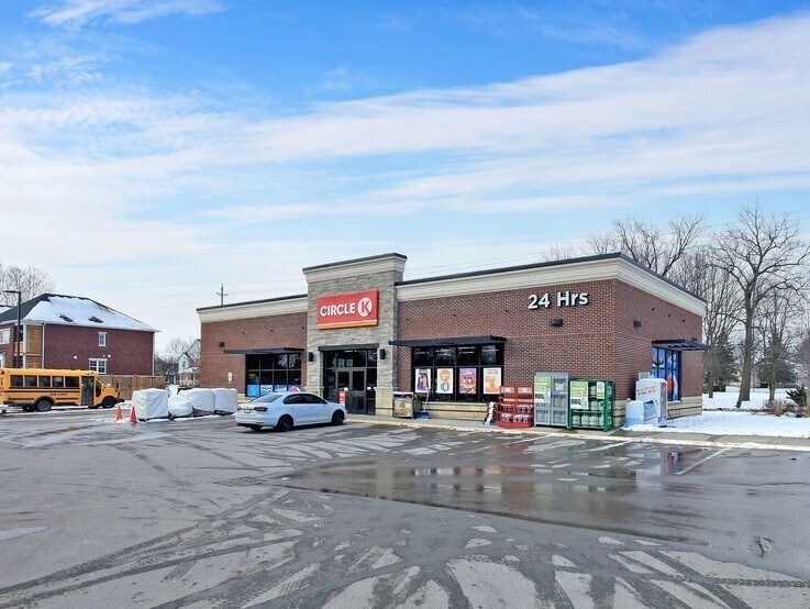 1022 Pelham St, Fonthill, ON à vendre - Photo de l’immeuble – Image 2 sur 5