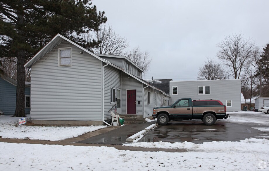 920 W Grand River Ave, Williamston, MI à vendre - Photo de l’immeuble – Image 2 sur 2