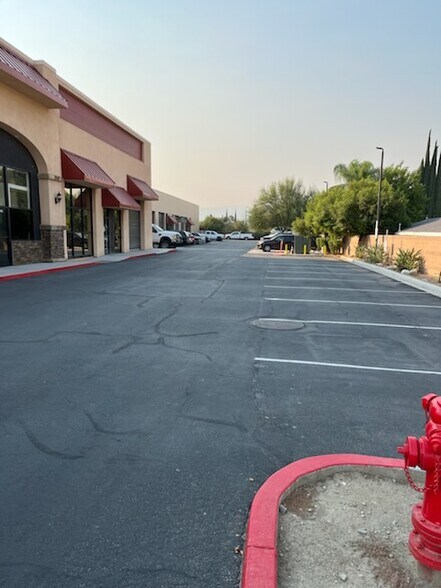 25449 Redlands Blvd, Loma Linda, CA à louer - Photo de l’immeuble – Image 2 sur 9