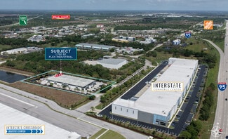Plus de détails pour 3802-3815 Crossroads Pky, Fort Pierce, FL - Industriel/Logistique à louer