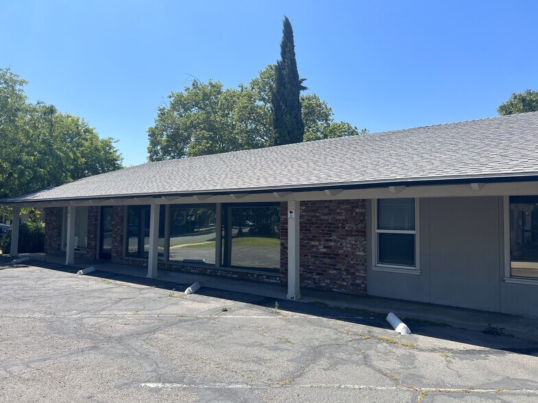 1017 W 18th St, Merced, CA à vendre - Photo de l’immeuble – Image 1 sur 13
