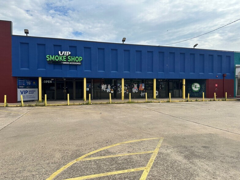 312 E Main St, Grand Prairie, TX à vendre - Photo de l’immeuble – Image 1 sur 14