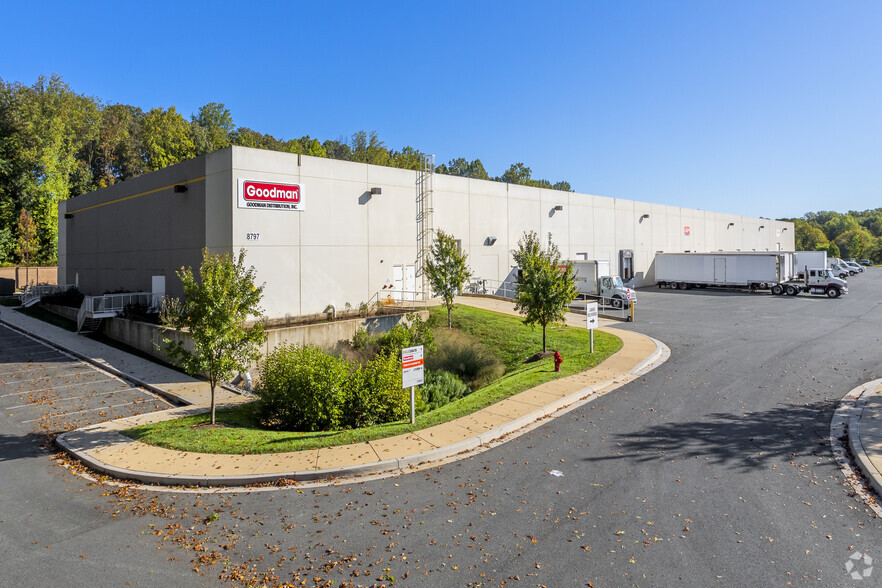8797 Snouffer School Rd, Gaithersburg, MD à louer - Photo de l’immeuble – Image 2 sur 5