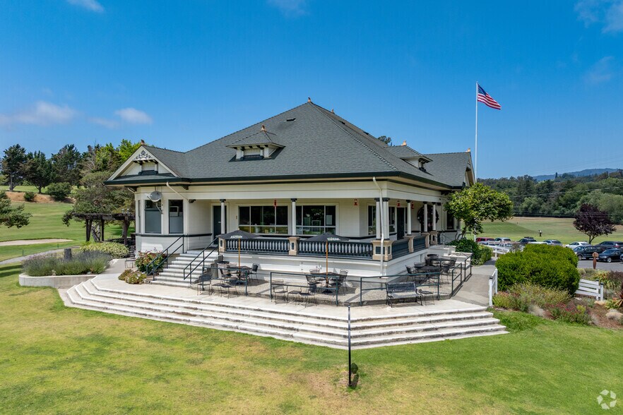501 Spring Hills Dr, Watsonville, CA à vendre - Photo de l’immeuble – Image 3 sur 50
