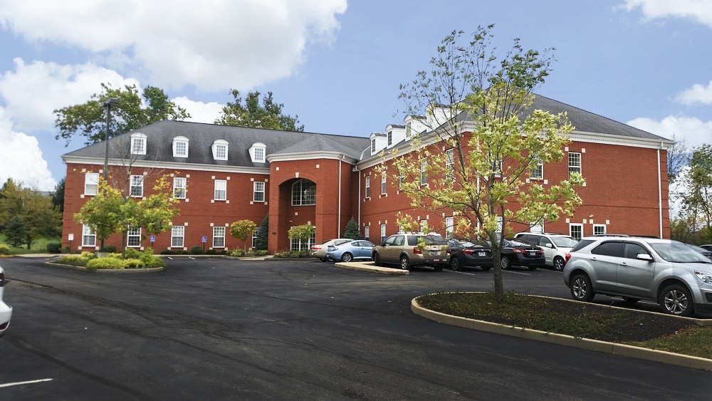 8111 Cheviot Rd, Cincinnati, OH à louer Photo principale– Image 1 sur 13