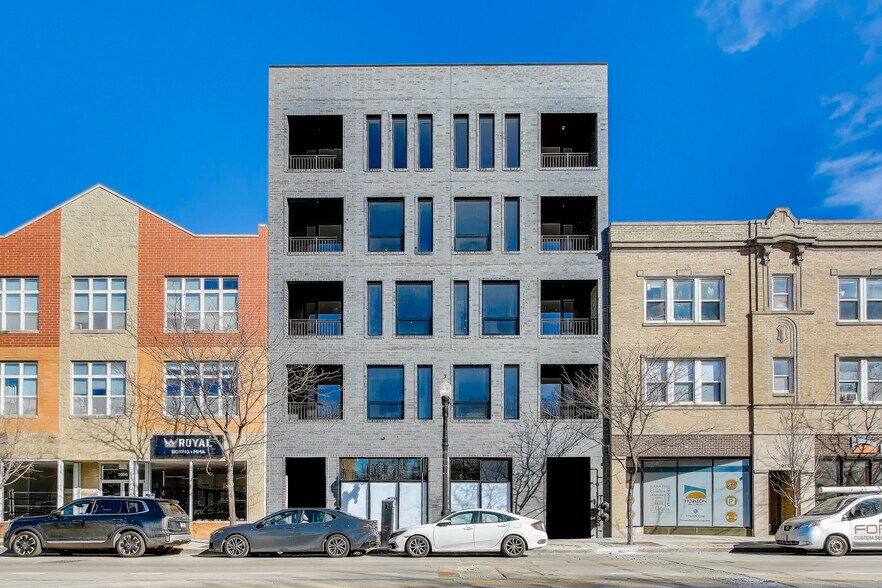 1952 W Lawrence Ave, Chicago, IL à louer - Photo principale – Image 1 sur 7