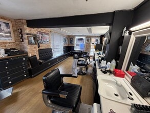 19-19A Turk St, Alton à louer Photo intérieure– Image 2 sur 3