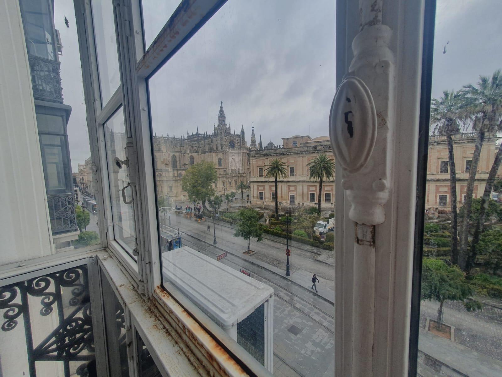 Bureau dans SEVILLA, Sevilla à louer Photo de l’immeuble– Image 1 sur 17