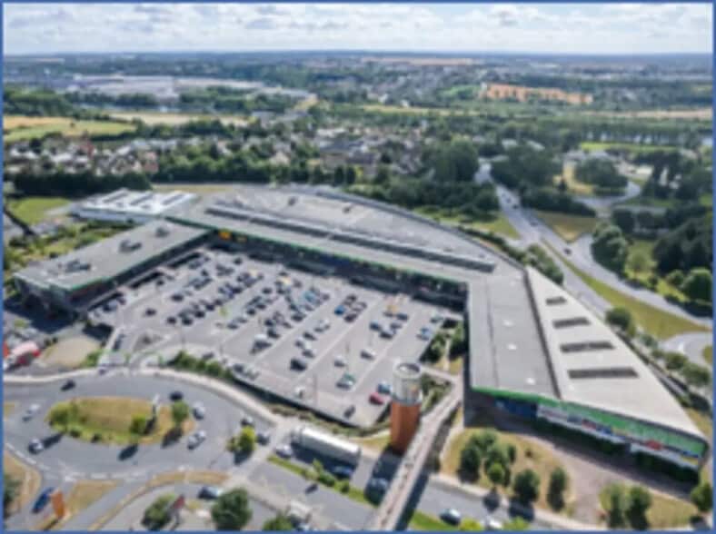 2 Boulevard Du Val Saint-Clair, Hérouville-Saint-Clair à louer - Photo de l’immeuble – Image 2 sur 13