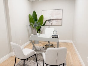 340-390 Saskatoon St, London, ON à louer Photo intérieure– Image 2 sur 9