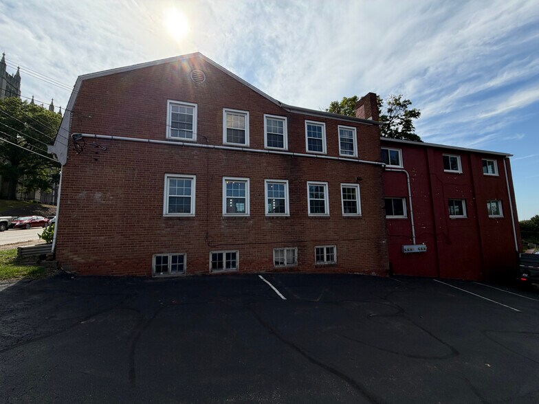 246 Washington Rd, Pittsburgh, PA à louer - Photo de l’immeuble – Image 3 sur 6