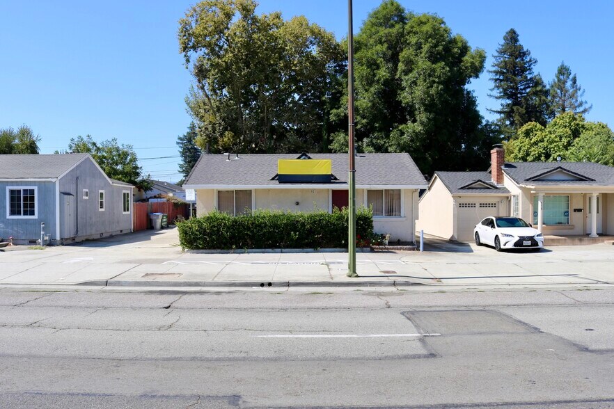521 S Bascom Ave, San Jose, CA à vendre - Photo de l’immeuble – Image 3 sur 12