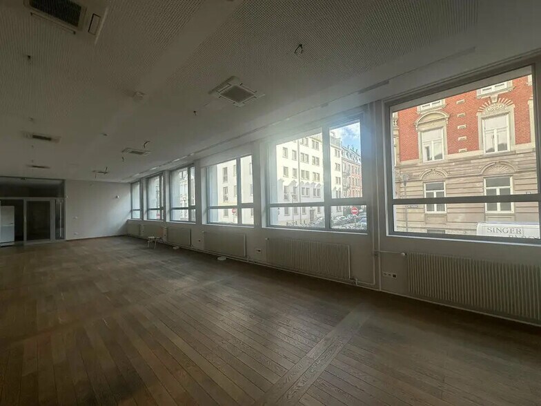 Bureau dans Strasbourg à louer - Photo intérieure – Image 2 sur 4