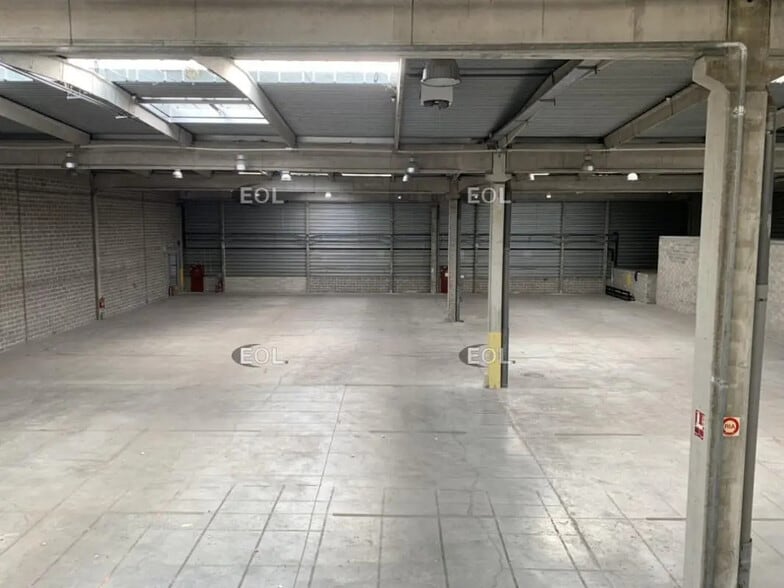 Industriel/Logistique dans Sucy-en-Brie à louer - Photo intérieure – Image 3 sur 7