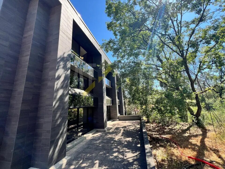 Bureau dans Valbonne à louer Photo de l’immeuble– Image 1 sur 12