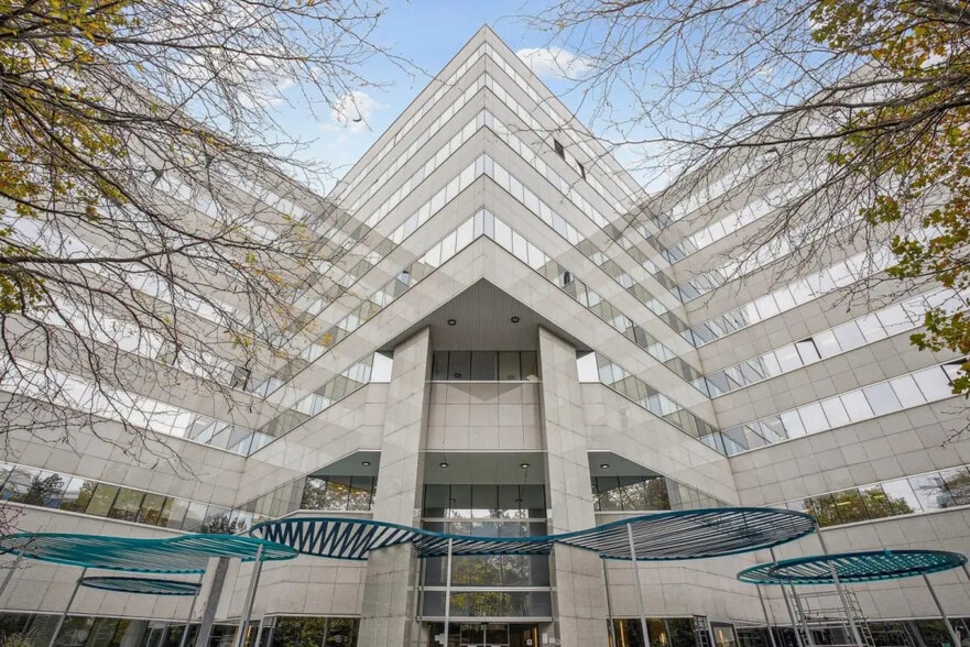 32 Avenue Pablo Picasso, Nanterre à louer - Photo de l’immeuble – Image 3 sur 16