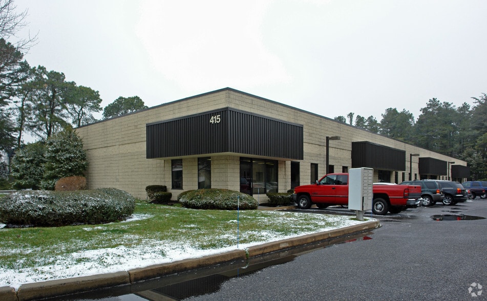 415 Commerce Ln, West Berlin, NJ à louer - Photo principale – Image 1 sur 4