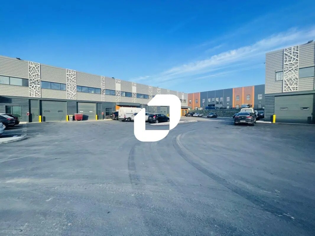 Local d'activités dans Courtry à vendre Photo de l’immeuble– Image 1 sur 5