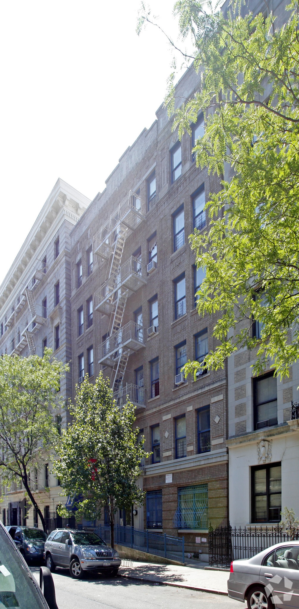 218 W 113th St, New York, NY à louer Photo principale– Image 1 sur 12