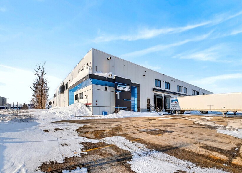 1577 Des Riveurs Rue, Lévis, QC à louer - Photo de l’immeuble – Image 1 sur 6