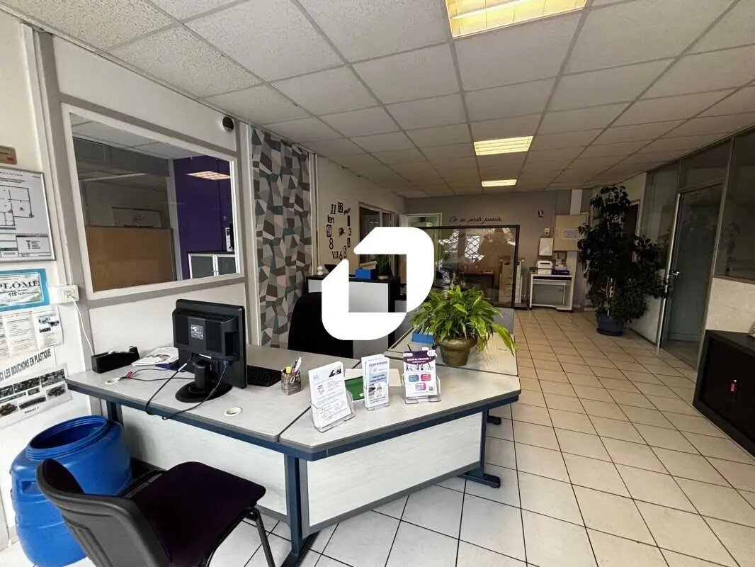Bureau dans Ris-Orangis à vendre Photo de l’immeuble– Image 1 sur 9