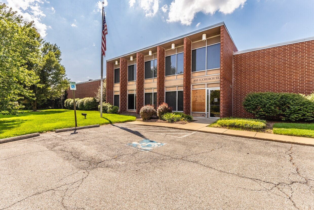 605 E Church St, Frederick, MD à louer Photo de l’immeuble– Image 1 sur 19