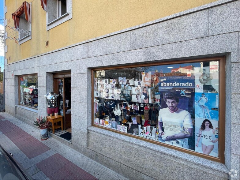 Immeuble residentiel dans Moralzarzal, Madrid à vendre - Photo intérieure – Image 1 sur 1