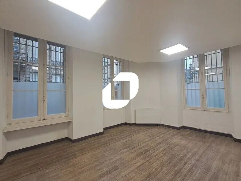 Bureau dans Bordeaux à louer - Photo intérieure – Image 1 sur 10