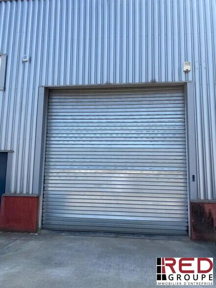 Industriel/Logistique dans Gardanne à louer - Photo de l’immeuble – Image 2 sur 5