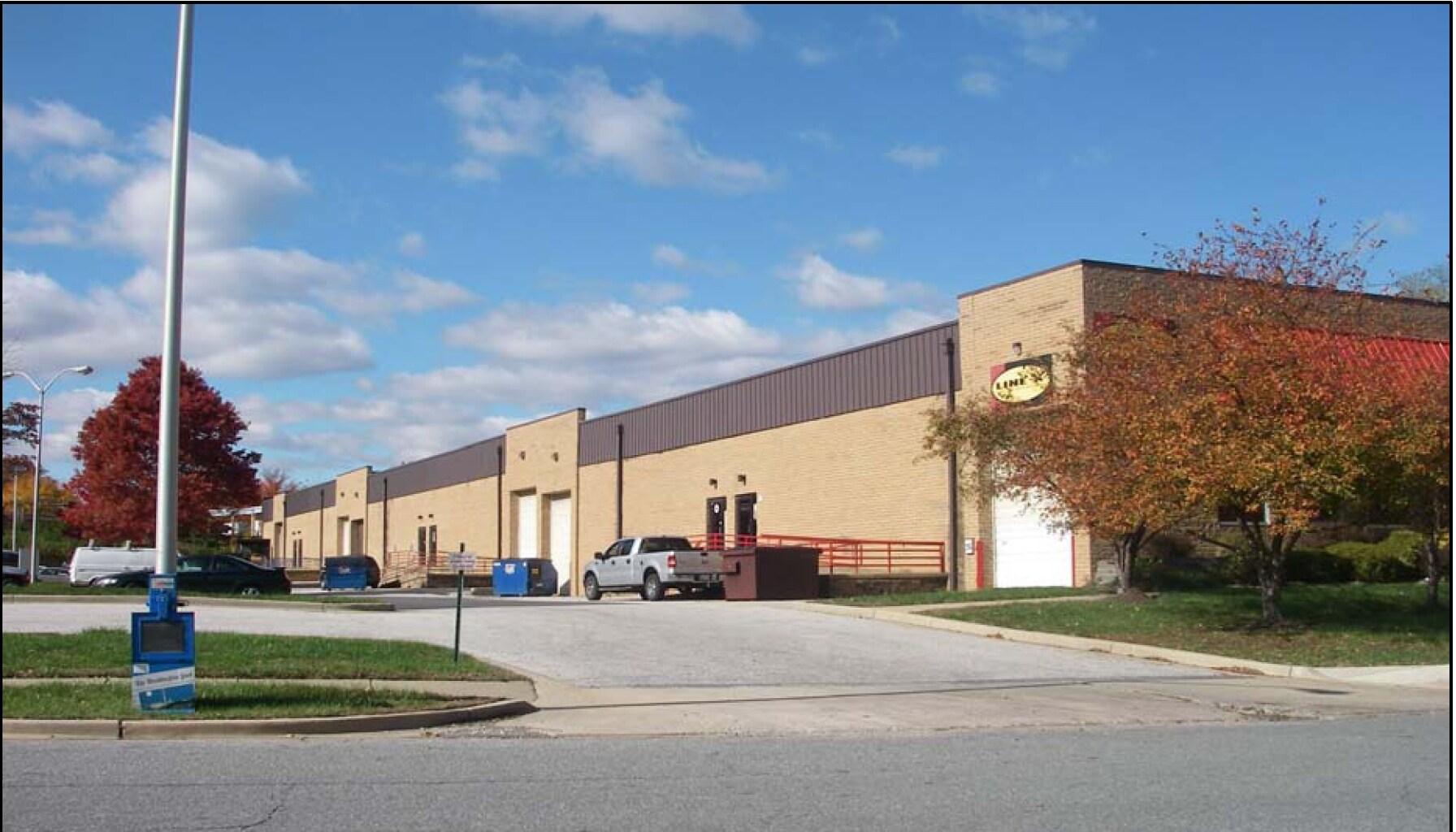 615 Hampton Park Blvd, Capitol Heights, MD à louer Photo principale– Image 1 sur 14