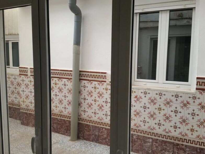 Local commercial dans Ontinyent, Valencia à louer - Photo intérieure – Image 2 sur 6