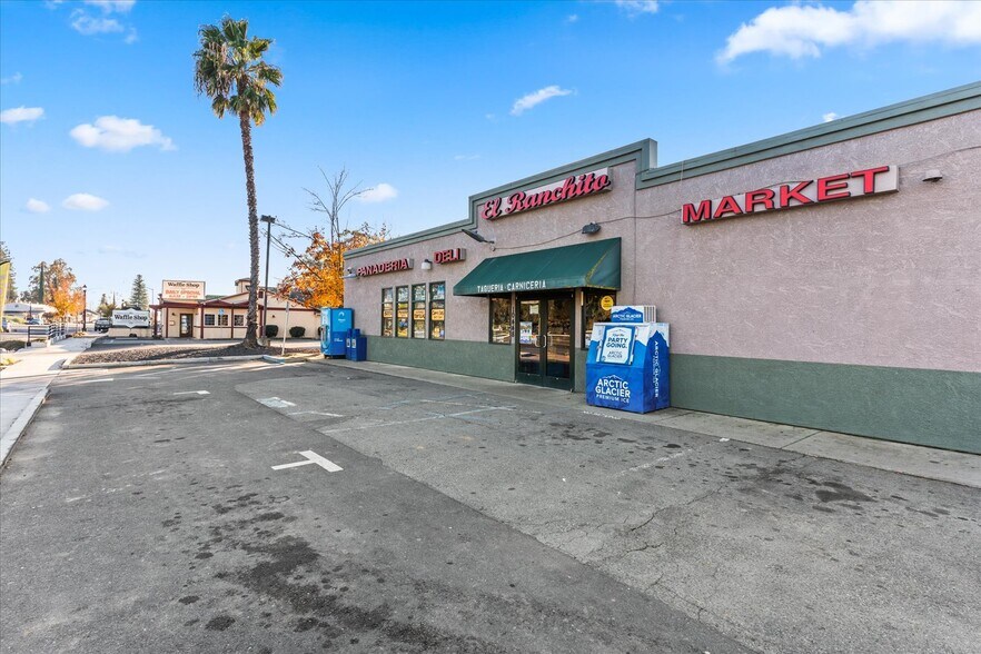 10448 CA-99, Live Oak, CA à vendre - Photo de l’immeuble – Image 3 sur 52