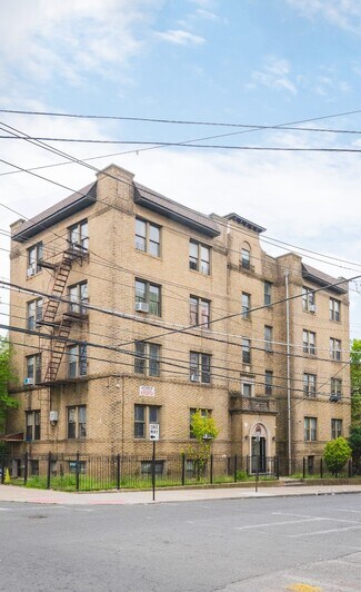 Plus de détails pour 4 W 4th St, Mount Vernon, NY - Logement à vendre