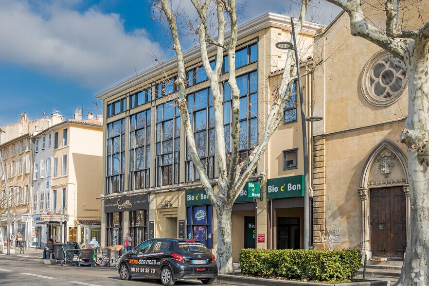 11 Cours Gambetta, Aix-en-Provence à louer - Photo de l’immeuble – Image 2 sur 4