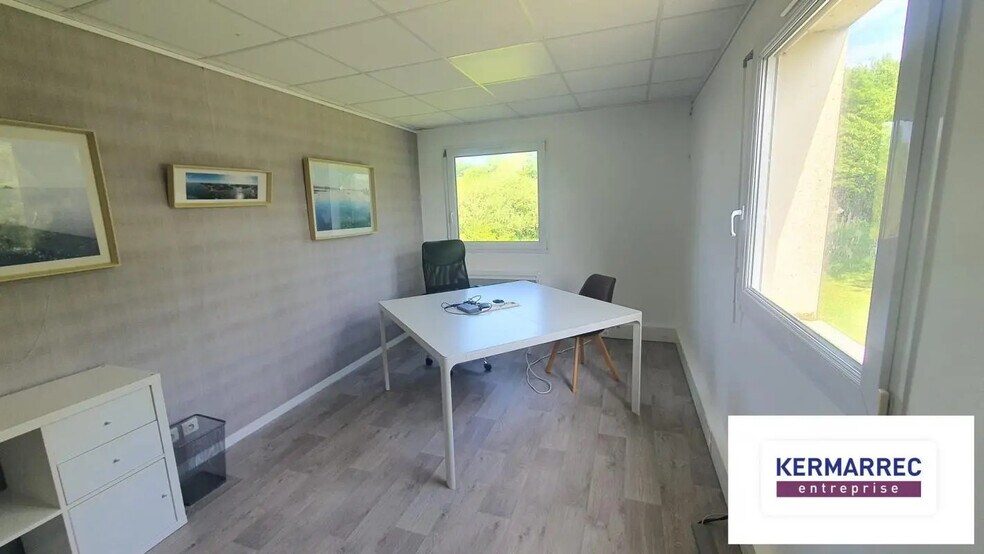 Bureau dans Vannes à louer - Photo de l’immeuble – Image 2 sur 3